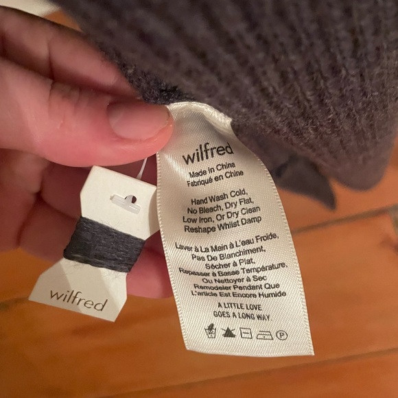 Wilfred Sleeveless Wool Cardigan - Picture 4 of 5